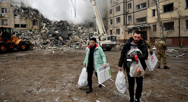 Al menos 23 muertos y apagones generalizados en Ucrania tras bombardeos rusos