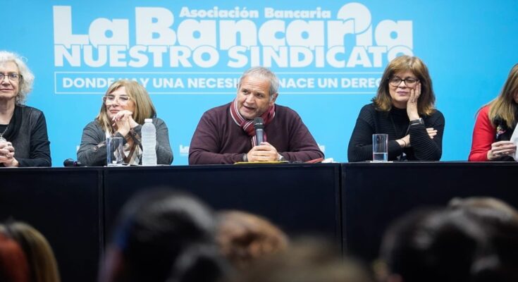 Previo a la devaluación, consultoras privadas y bancos estimaron una inflación anual de 140,7%