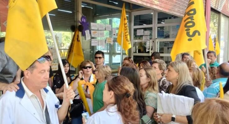 Tras el paro y las protestas, profesionales de la salud discutirán en asambleas una nueva oferta de Suarez