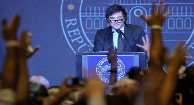 Milei advirtió que no habrá gradualismo: hará «un muy fuerte ajuste fiscal para pagar la deuda»