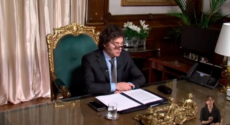 Duro mensaje de fin de año de Milei: auguró que el 2024 «será duro para todos nosotros»