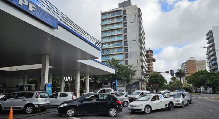 Las petroleras aumentaron los combustibles cerca del 27%