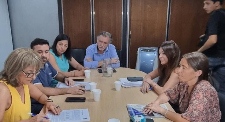 Los médicos claman por un «aumento de emergencia» para frenar el éxodo de profesionales a otras provincias y a Chile