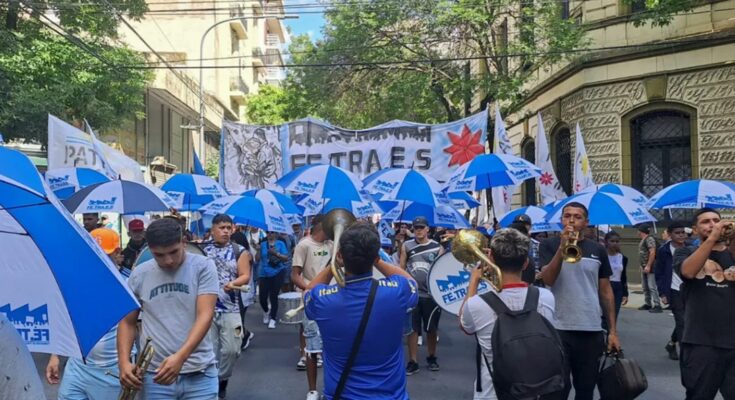 El Gobierno oficializó la suspensión de 9000 cooperativas y peligran otras 7000 matrículas