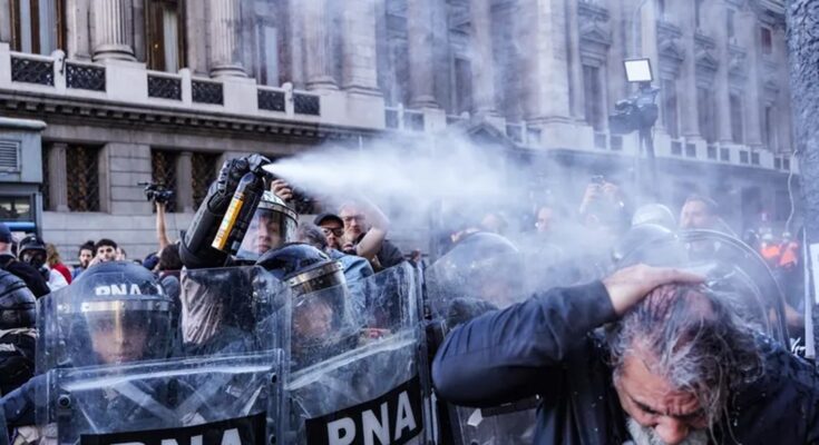 Organismos de Derechos Humanos advirtieron sobre las «alarmantes cifras de represión» en el primer año de gobierno de Milei