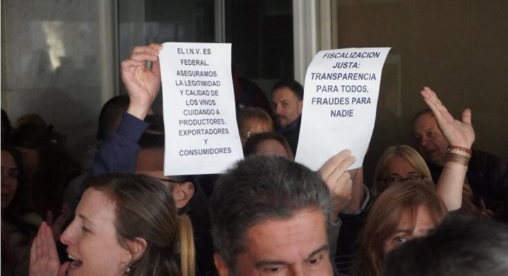 En medio de una protesta en el INV por el plan de vaciamiento un trabajador se descompensó y murió