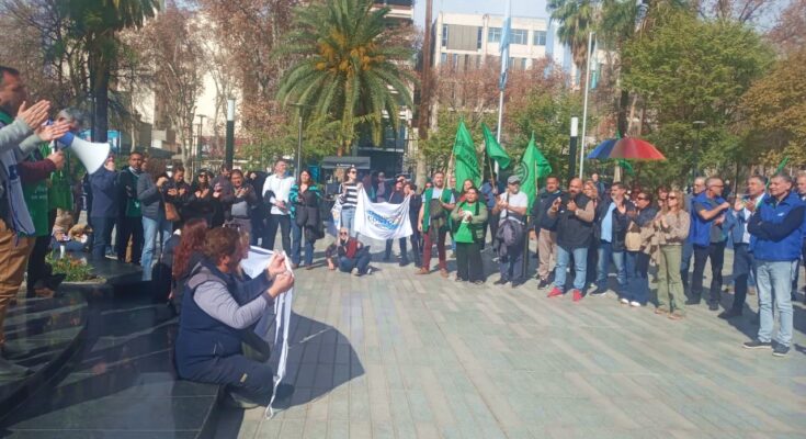 Asamblea del INV, el INTA y el INTI por el trabajador que falleció tras una protesta por el desguace ejecutado por Milei