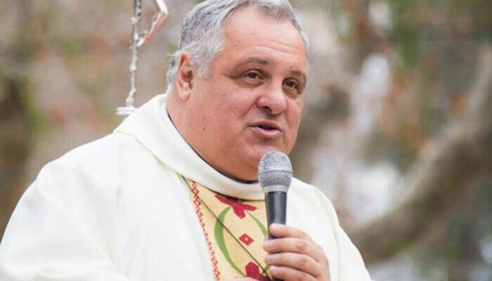 El arzobispo de Mendoza le dio duro a Milei por el ajuste a los centros de prevención de adicciones