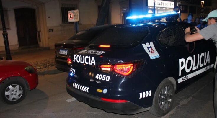 Al voleo: en medio de una marcha pacífica contra San Jorge, la Policía se llevó a un joven detenido