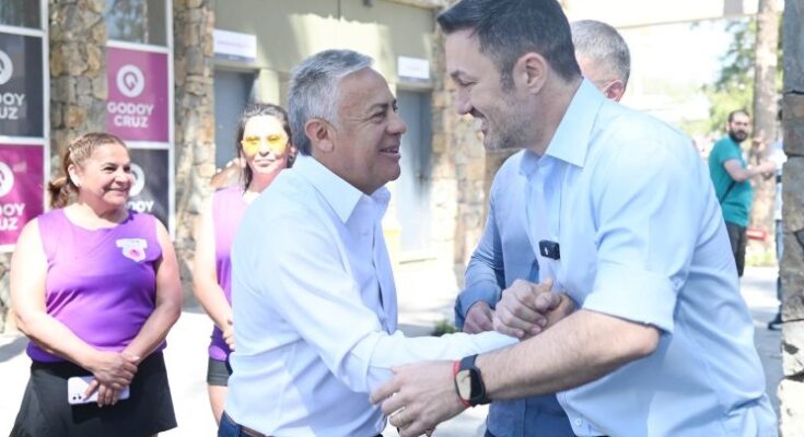 Desdibujar a Petri y enfocar todos los reflectores a Cornejo: la receta del gobernador para blindar a Mendoza de la bomba de tiempo libertaria