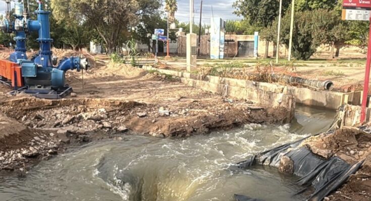 Desastre ambiental en el Pescara: vecinos de Guaymallén y Lavalle afectados por el vertido de cloacas protestaron en Casa de Gobierno