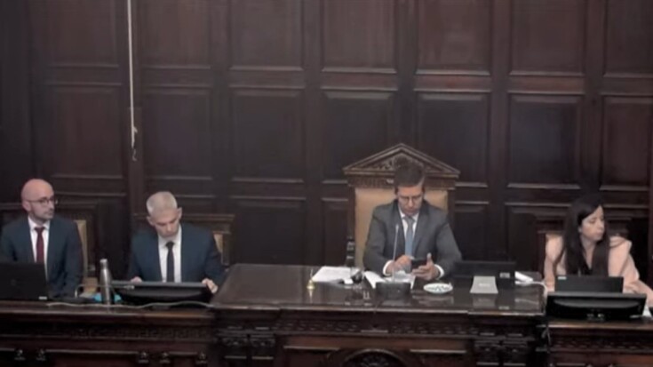 El cornejismo se subordina a la consigna de Milei "No odiamos lo suficiente a los periodistas": cajoneó tres reconocimientos